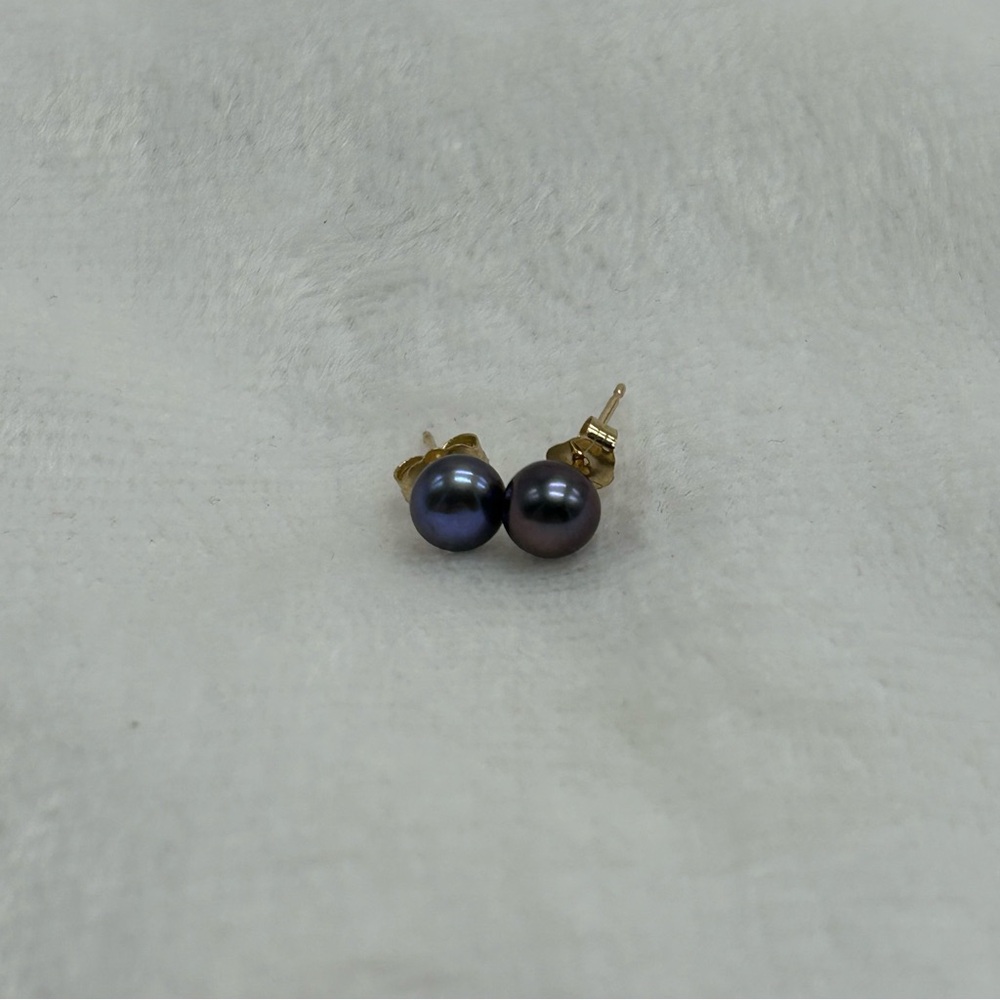 10K Gold Freshwater Peacock Pearl or Black Pearl Stud Earrings tested with acid
